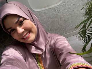 Ερωτική συνομιλία μέσω βίντεο ZareenMajluf