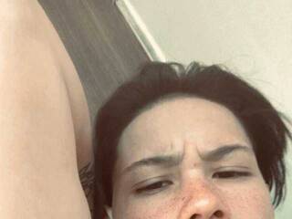 Ερωτική συνομιλία μέσω βίντεο zero-1308