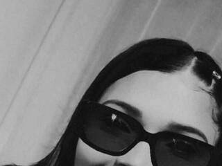 Ερωτική συνομιλία μέσω βίντεο zoe-tay