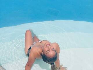 Ερωτική συνομιλία μέσω βίντεο ZoeBarinova