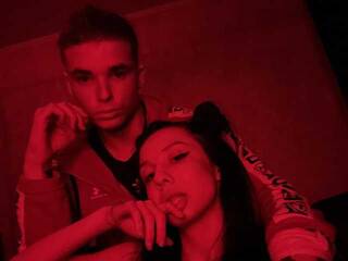 Ερωτική συνομιλία μέσω βίντεο sexkilla69